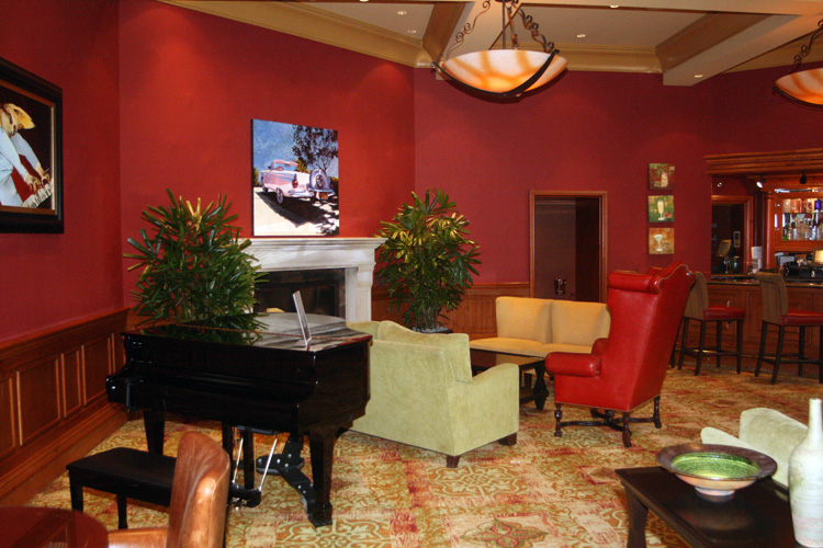 02-Dining - Red Chair Lounge  04c