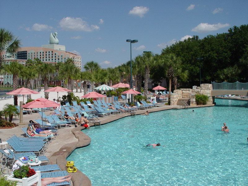 Recreation_main-pool_04